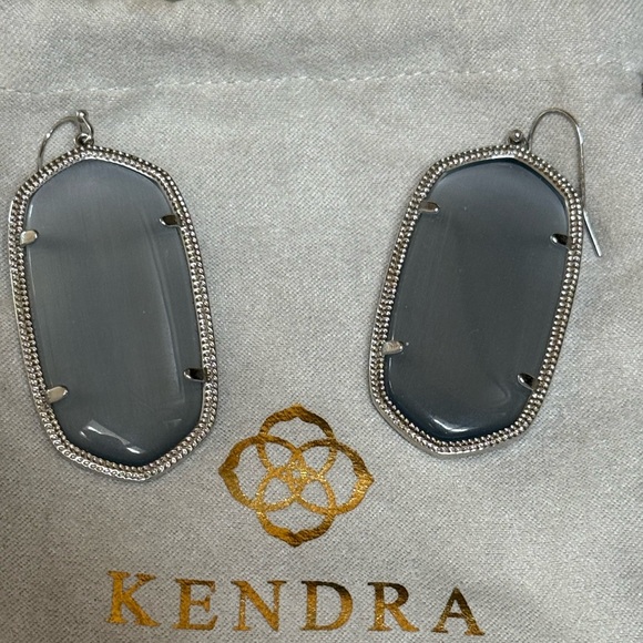 Kendra Scott Danielle Large Drop Earrings Slate Cat's Eye Glass Silver - Picture 3 of 9